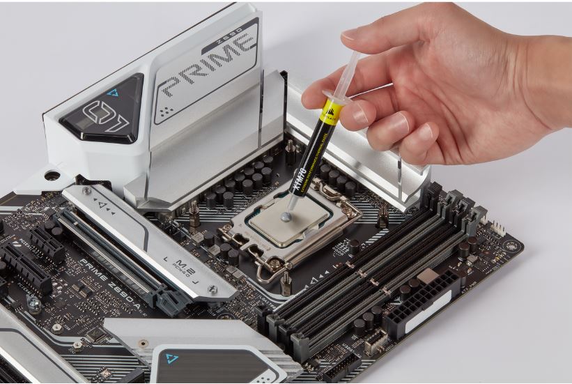 Corsair XTM70 Extreme Performance Thermal Paste, Thermal Grease. 3 Grams with Easy Applicator and cleaning Wipes. - Image 2