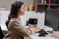 Yealink UH34 Dual UC USB Headset, Lightweight, All Day Wearing Comfort, Ear Wideband Noise Cancelling Microphone, Leather Ear Cushions, USB-A - Image 4