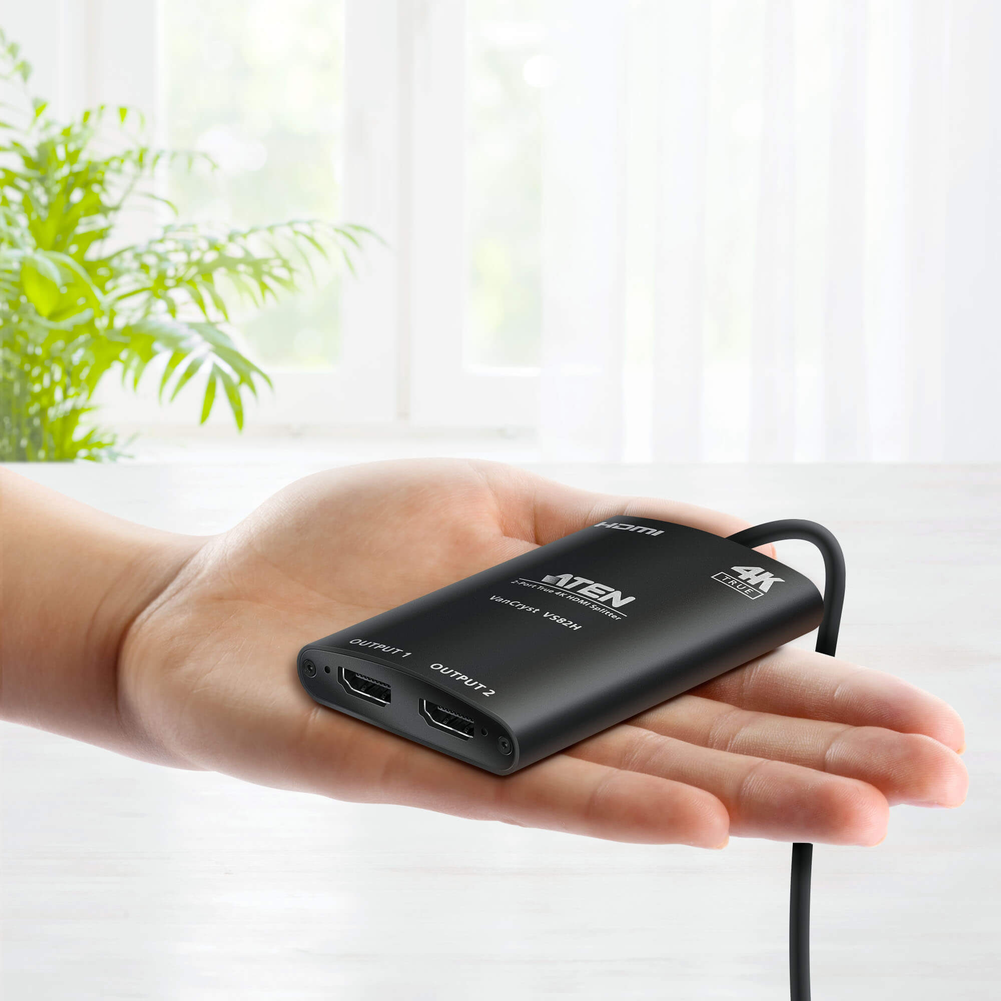 Aten Video Splitter 2 Port HDMI True 4K Compact Splitter, USB powered, auto-downscaling feature, - Image 4