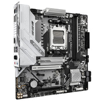 Gigabyte B850M FORCE  WIFI6E V2, AMD AM5, 2 x DDR5 up to 128 GB, 1 x HDMI, 2 x PCI Express x16, 3 x M.2, 5x USB 3.2, 6x USB 2.0, 5GbE LAN - Image 3