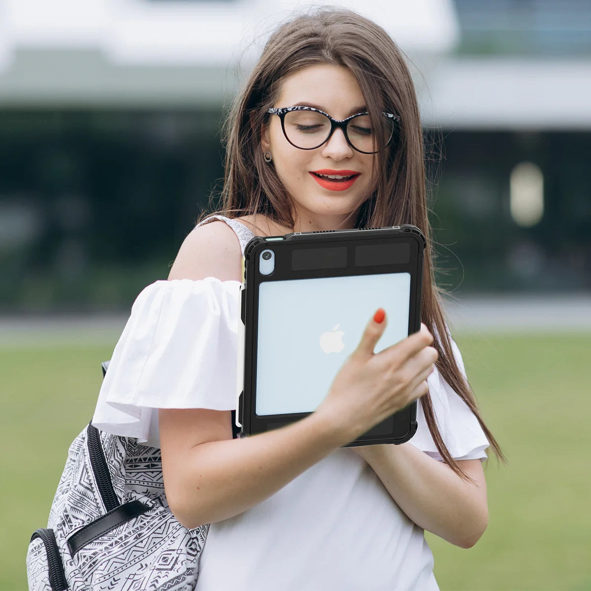 USP Apple iPad Pro (10.5") WaterProof Case Black - IP68, Reliable & Durable, Drop Protection, Pen Holder,  5 Years Warranty - Image 4