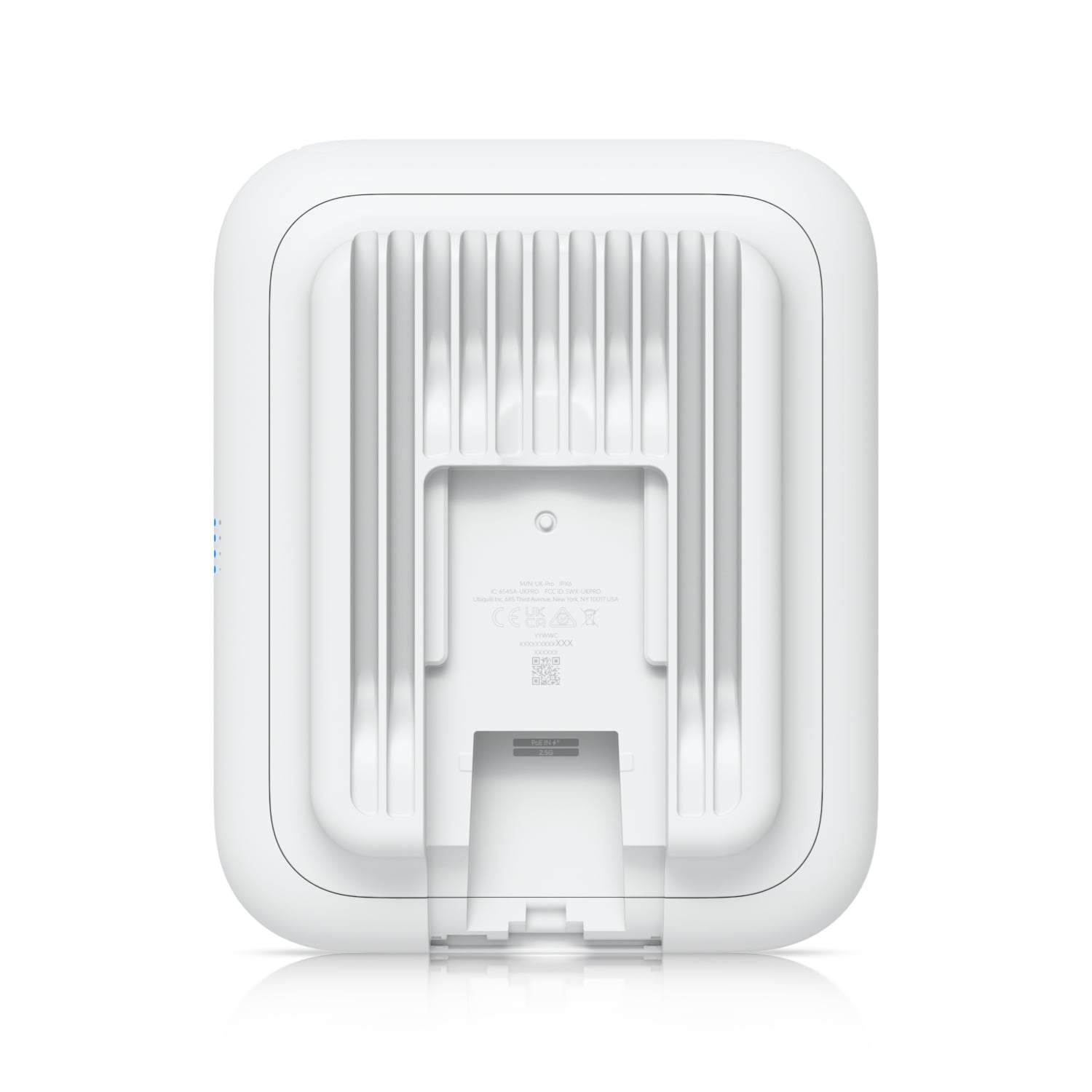Ubiquiti U7 Outdoor, 4 Spatial Streams, 465 m²  Coverage, 200+ Devices, PoE+ Power, 2.5 GbE Uplink, Versatile Wall& Pole Mounting - Image 3