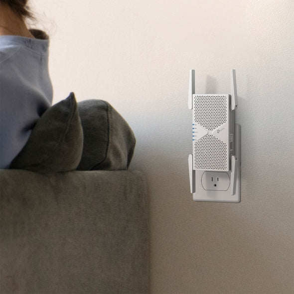 TP-Link RE405BE BE6500 Dual-Band Wi-Fi 7 Range Extender with BE6500 speeds, MLO, 160MHz, 4× antennas, EasyMesh, and 2.5G Ethernet port - Image 4