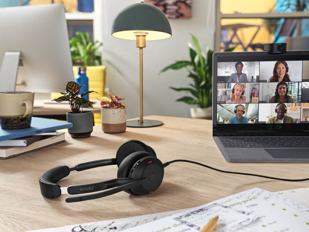 Jabra Evolve2 50, USB C/A MS Stereo Headset, Bluetooth®, 4 microphones, Active Noise Cancellation, Busylight, Call management, Air Comfort technology - Image 4