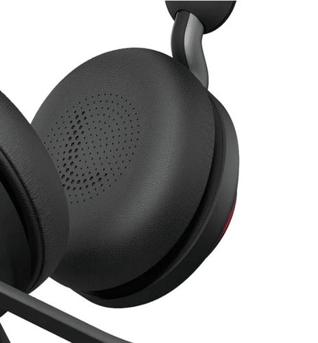 Jabra Evolve2 40 SE Wired USB-CA UC Stereo Headset, 360° BusyLight, Noise Isolationg Ear Cushions, 2Yr Warranty, Plug-and-play,3-Microphone Technology - Image 3