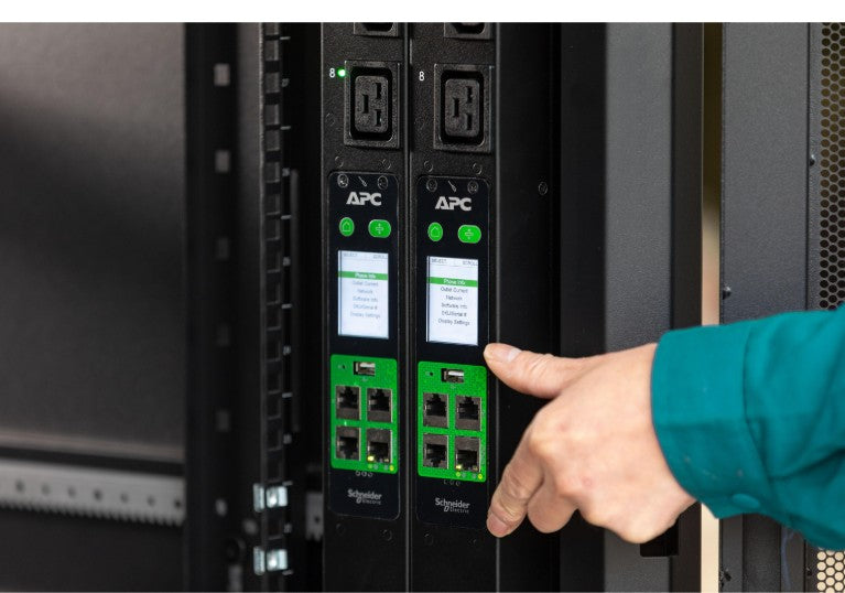 APC Easy PDU Switched Zero U 32A 230V(20)C13 (4)C19 IEC309 - Image 2